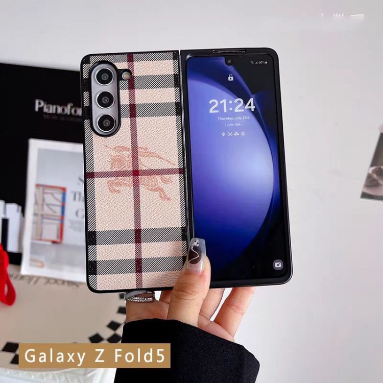 Burberry バーバリーgalaxy z flip5 4 3 z fold5 6ハイブランドケースギャラクシーz fold6 5 4 3ブランド携帯ケースファッションgalaxy z flip6 5/z flip4/z flip3ケースブランド高級感galaxyz flip5/z flip4/z fold5/z fold4ブランドケース