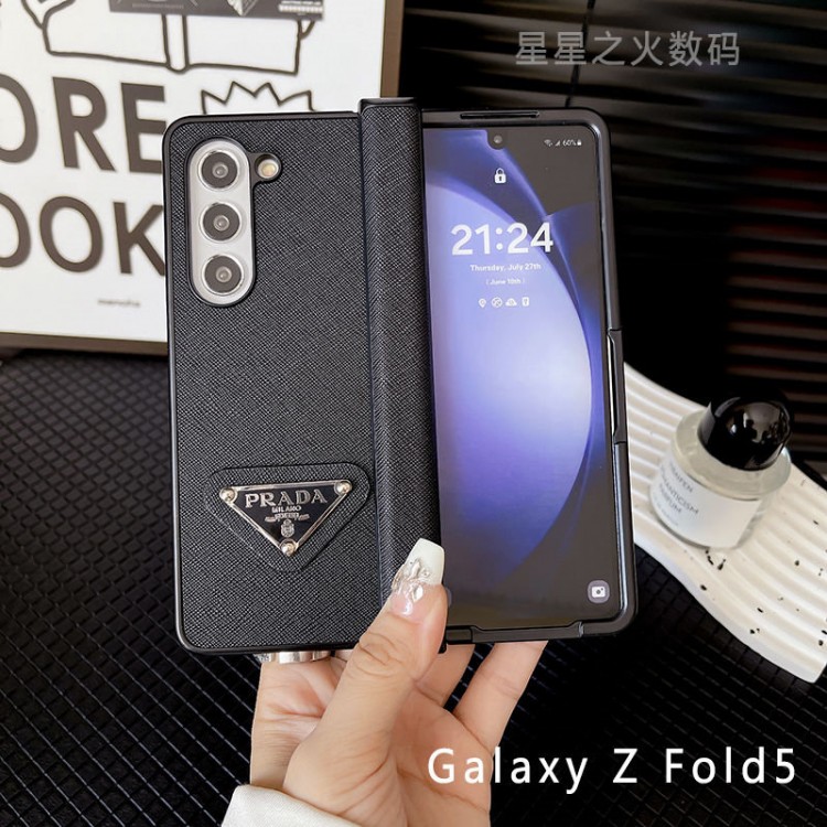 Prada プラダgalaxy z fold5 6ブランドケースコピーgalaxy  z fold5 6ハイブランドケースファッションgalaxy z flip6 5/z flip4/z flip3ケースブランドgalaxy z fold6 5/z fold4メンズレディースケース